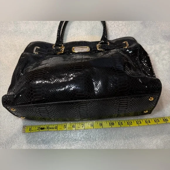 Michael Kors Black Snake-Embossed Shoulder /crossbody Bag with Gold Chains - Picture 9 of 11